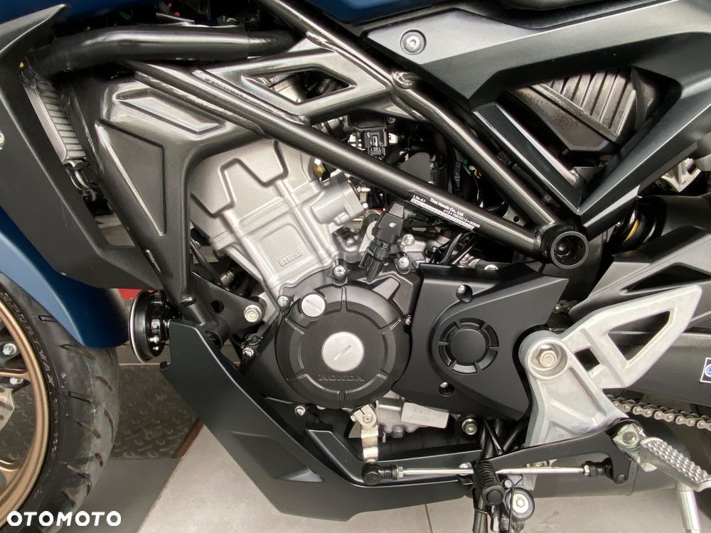 Honda CBR - 8