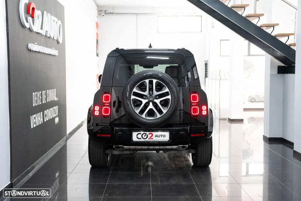 Land Rover Defender 2.0 P300e 110 AWD X-Dynamic HSE - 6