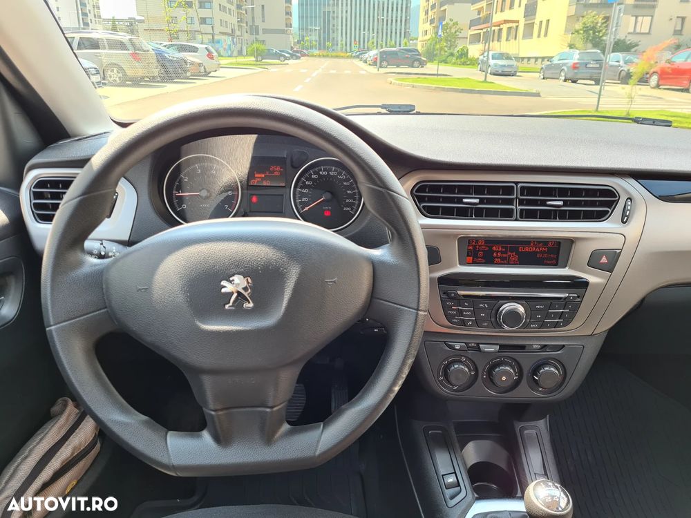 Peugeot 301 1.2 PureTech Allure - 6