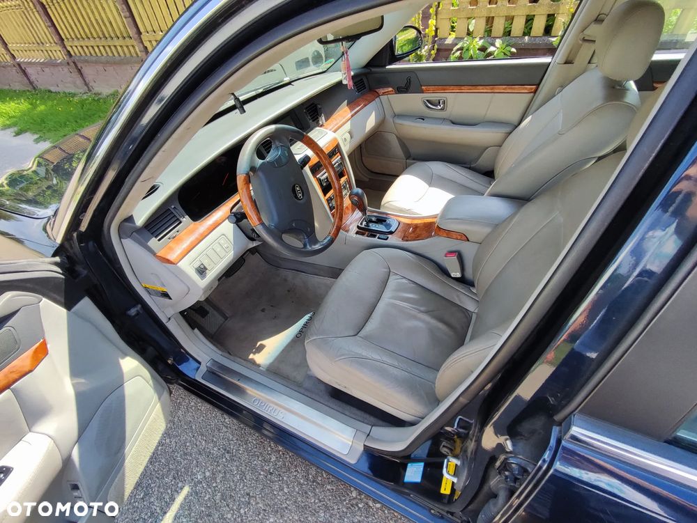 Kia Opirus 3.5i V6 Executive - 17
