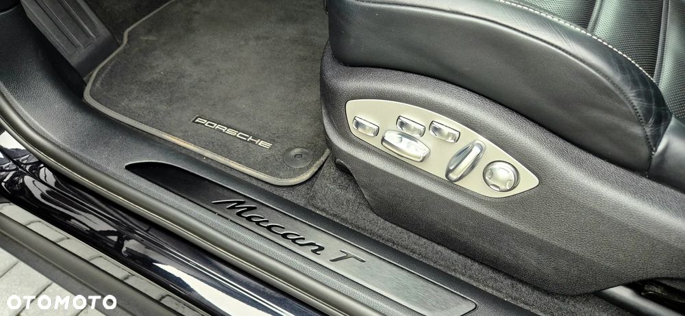 Porsche Macan T - 36