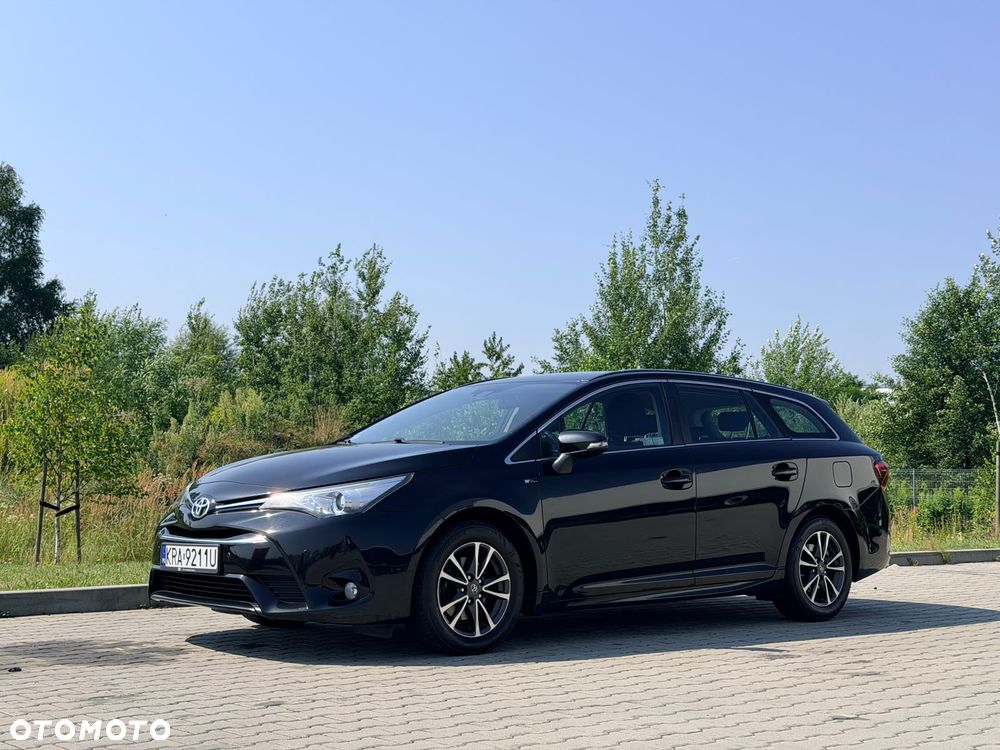 Toyota Avensis 1.8 Active - 1