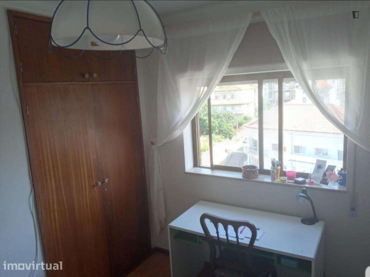Quarto - localizado em Bairro do Sol Coimbra - Grande imagem: 2/11