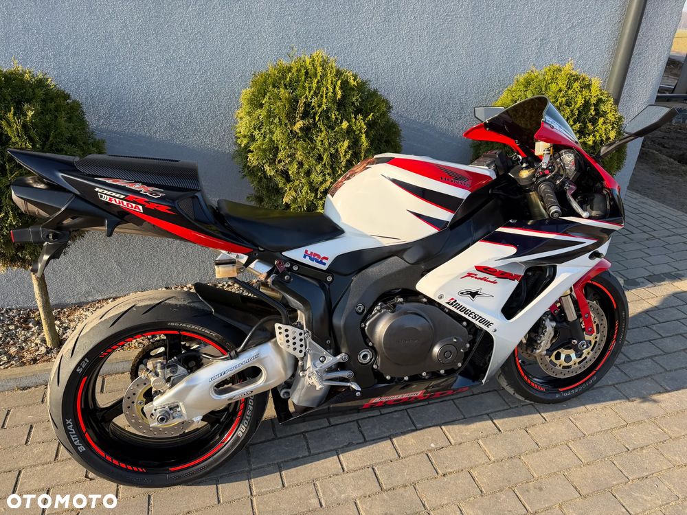 Honda CBR - 13