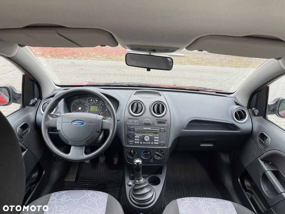 Ford Fiesta - 7