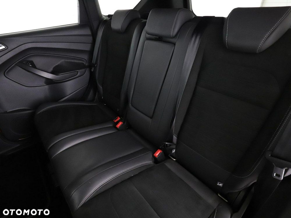 Ford Kuga 2.0 TDCi 2x4 ST-Line - 17