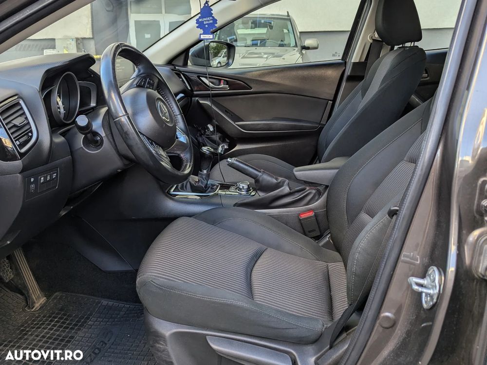 Mazda 3 G120 Attraction - 15