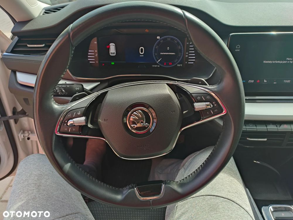 Skoda Octavia 2.0 TDI DSG Style - 19