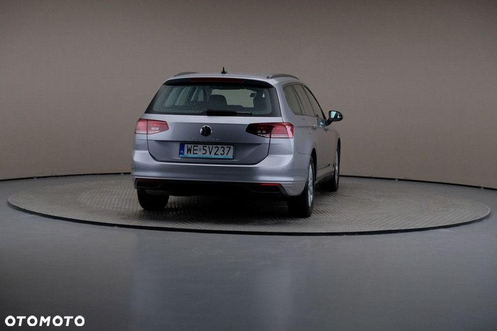 Volkswagen Passat Variant 1.5 TSI EVO Essence DSG - 5