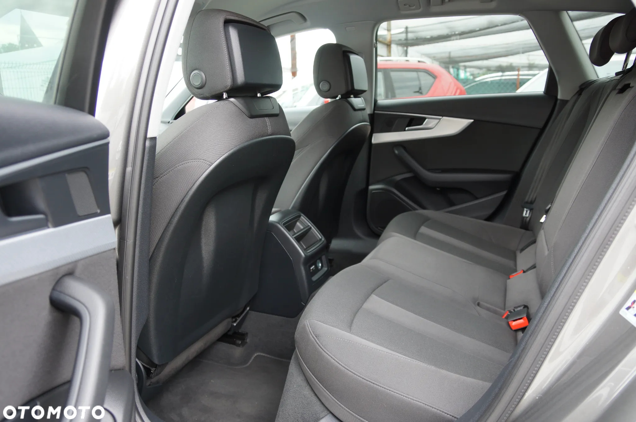 Audi A4 Allroad 2.0 TDI Quattro S tronic - 33
