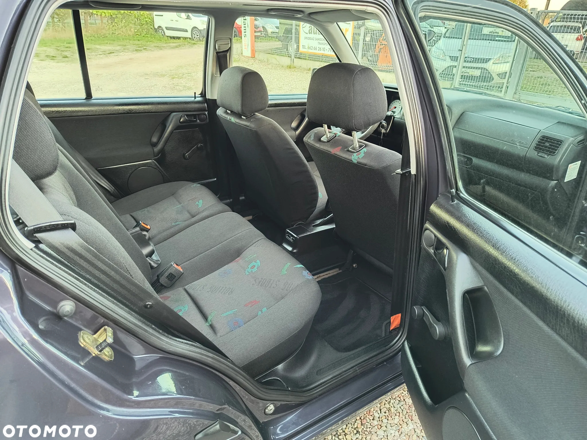 Volkswagen Golf - 16