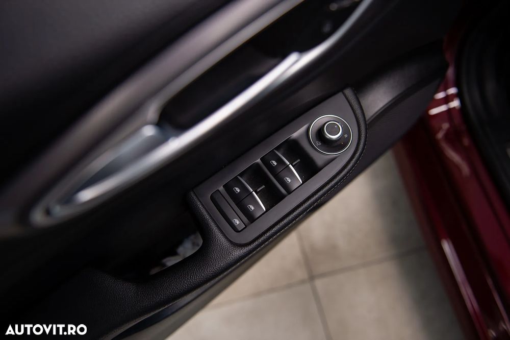 Alfa Romeo Giulia 2.0 Turbo AWD AT8 Veloce - 14