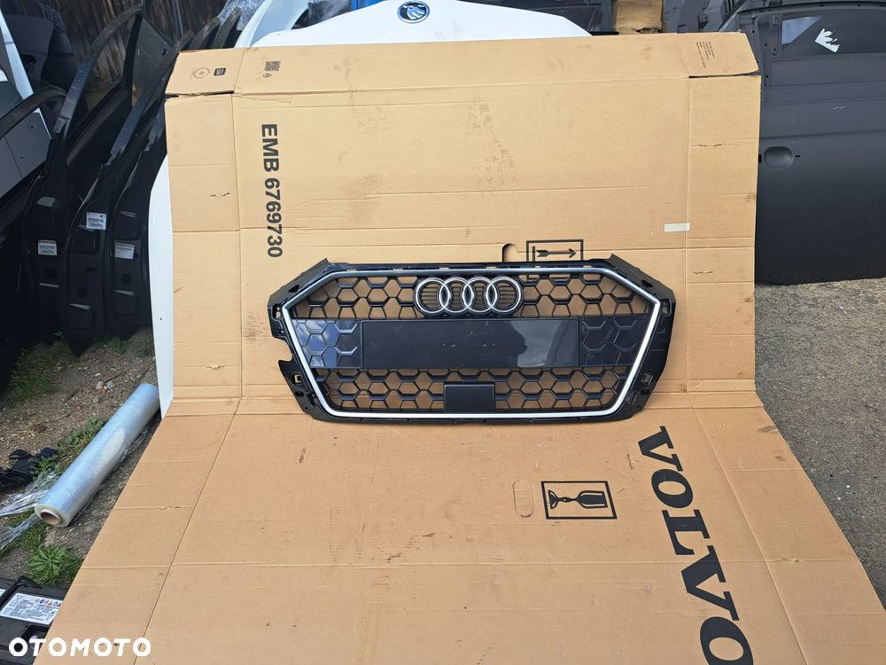 Grill Atrapa Chłodnicy Audi A1 A-1 II GB S-Line 82A853651B/C 82A853563B/C 82A853651B 82A853563B - 2