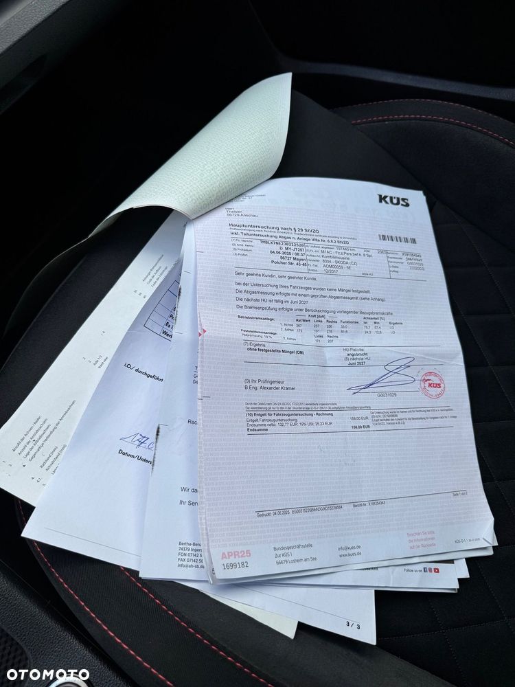 Skoda Octavia 2.0 TDI 4x4 DSG RS - 33