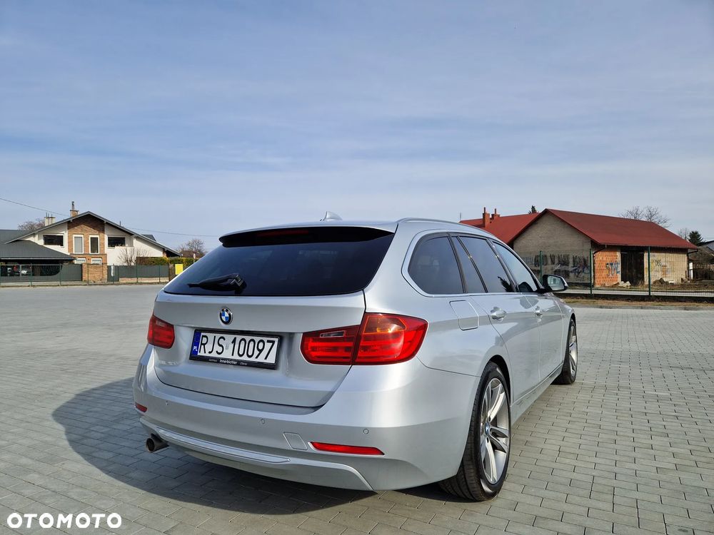 BMW Seria 3 320d xDrive - 11