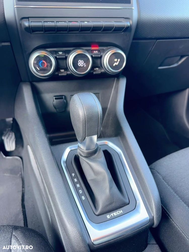 Renault Clio - 11