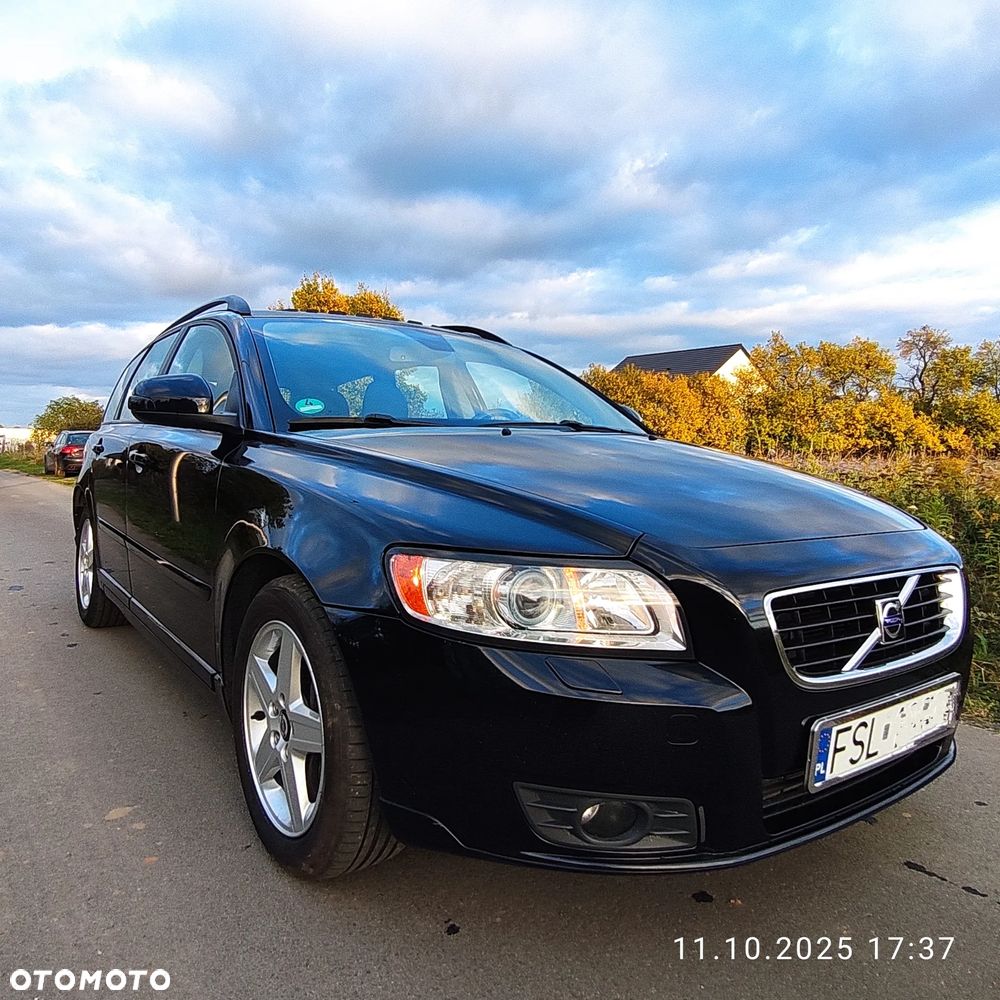 Volvo V50 D5 DPF Momentum - 1