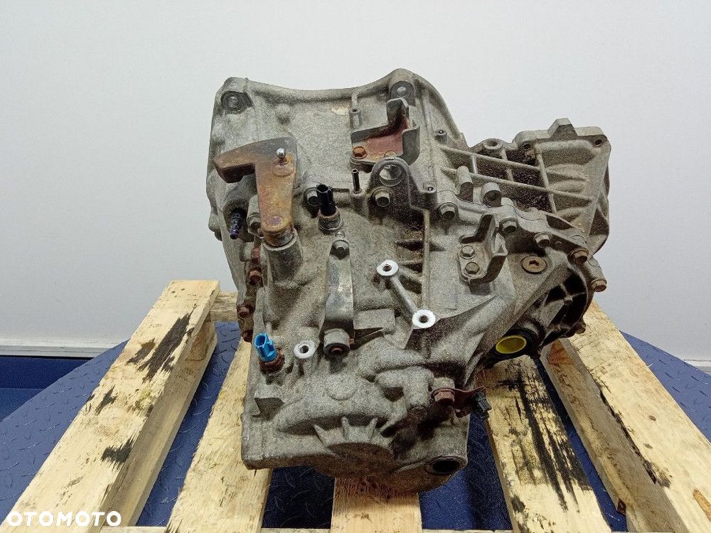 NISSAN QASHQAI I J10 07- 2.0 141KM M20DE SKRZYNIA BIEGÓW MANUALNA 6B 4WD - 3