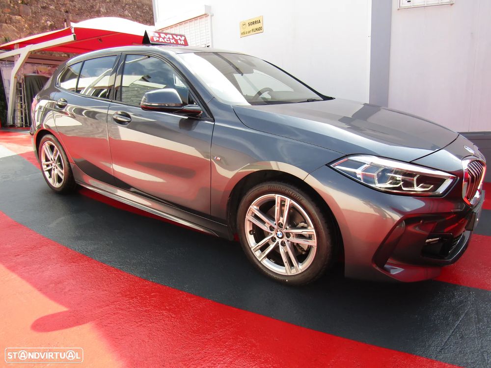 BMW 116 d Pack Desportivo M - 9