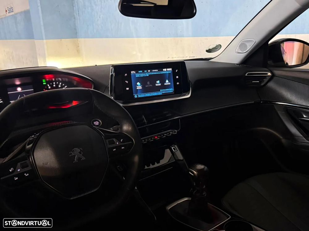 Peugeot 2008 1.2 PureTech Allure - 3