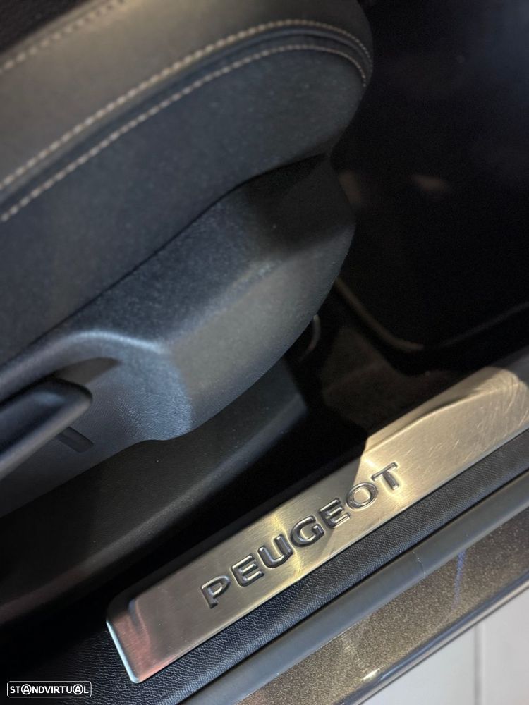 Peugeot 3008 1.2 PureTech GT Pack EAT8 - 45