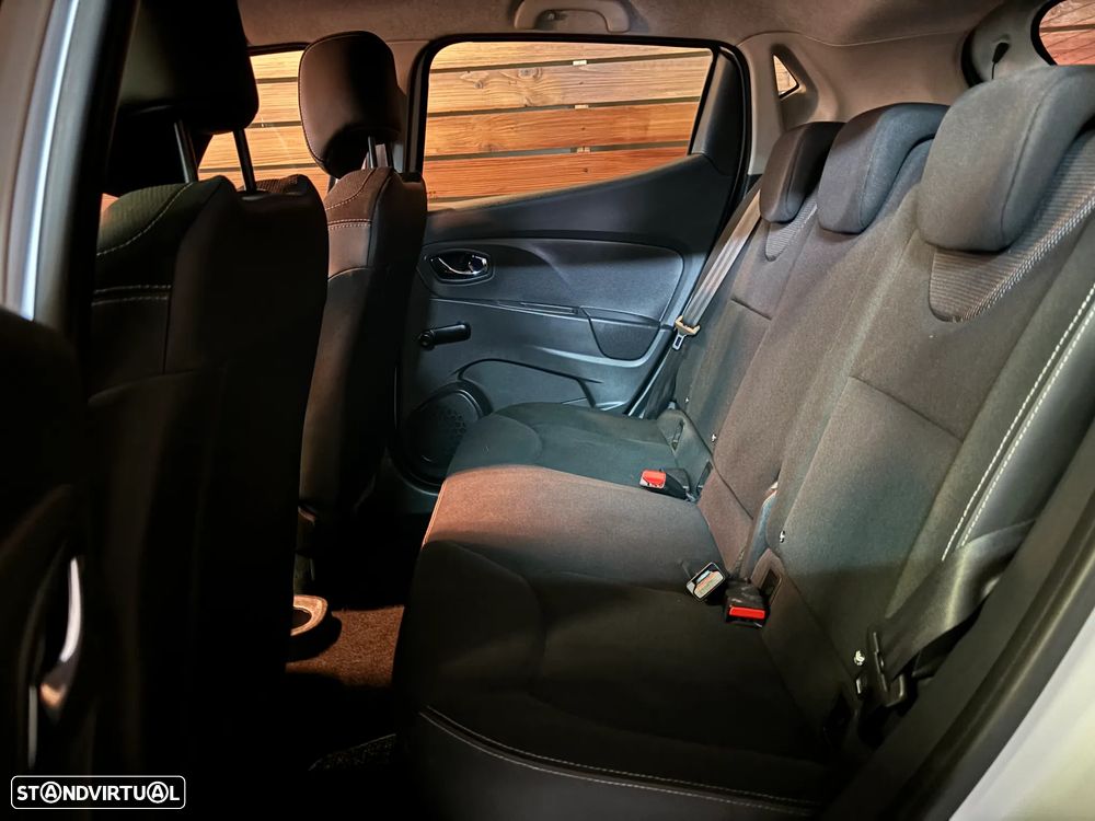 Renault Clio 0.9 TCE Dynamique S - 6