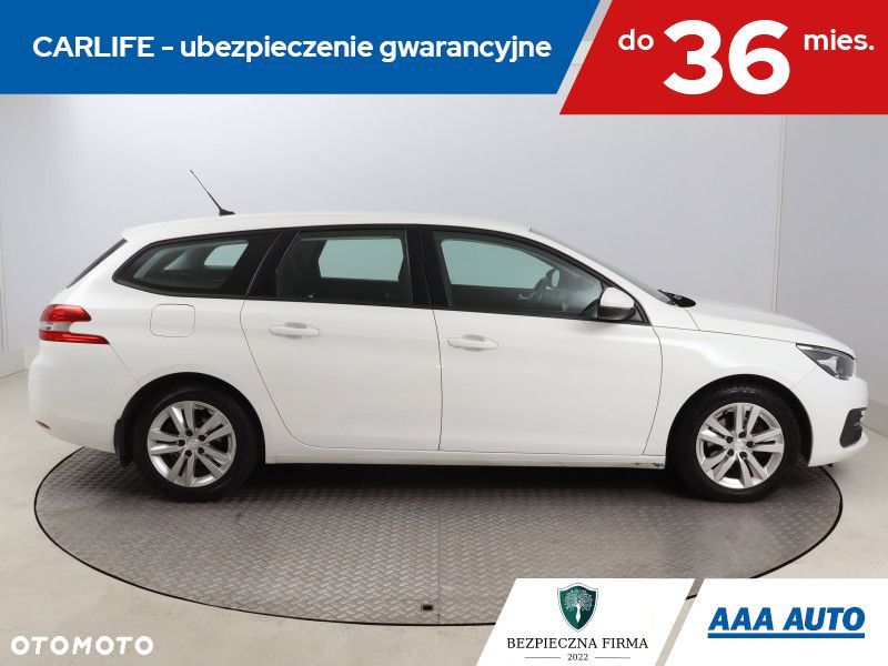 Peugeot 308 - 8