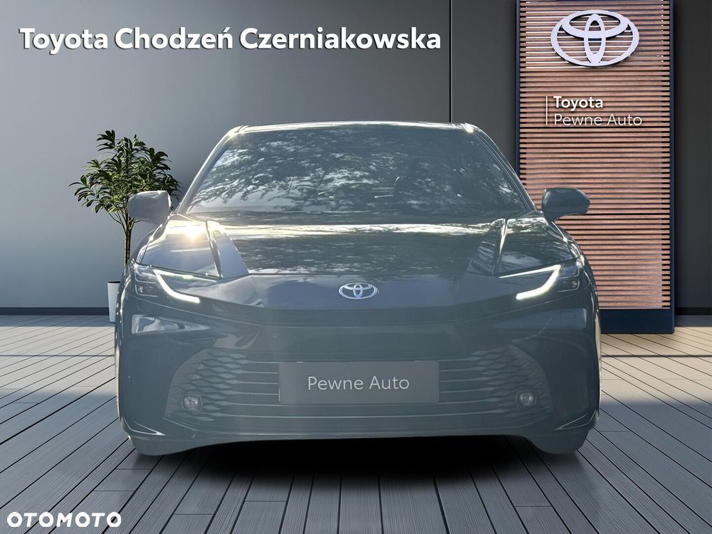 Toyota Camry - 8