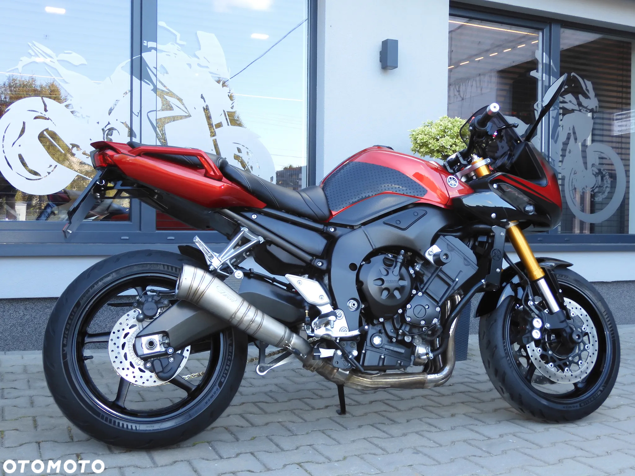 Yamaha FZ - 18