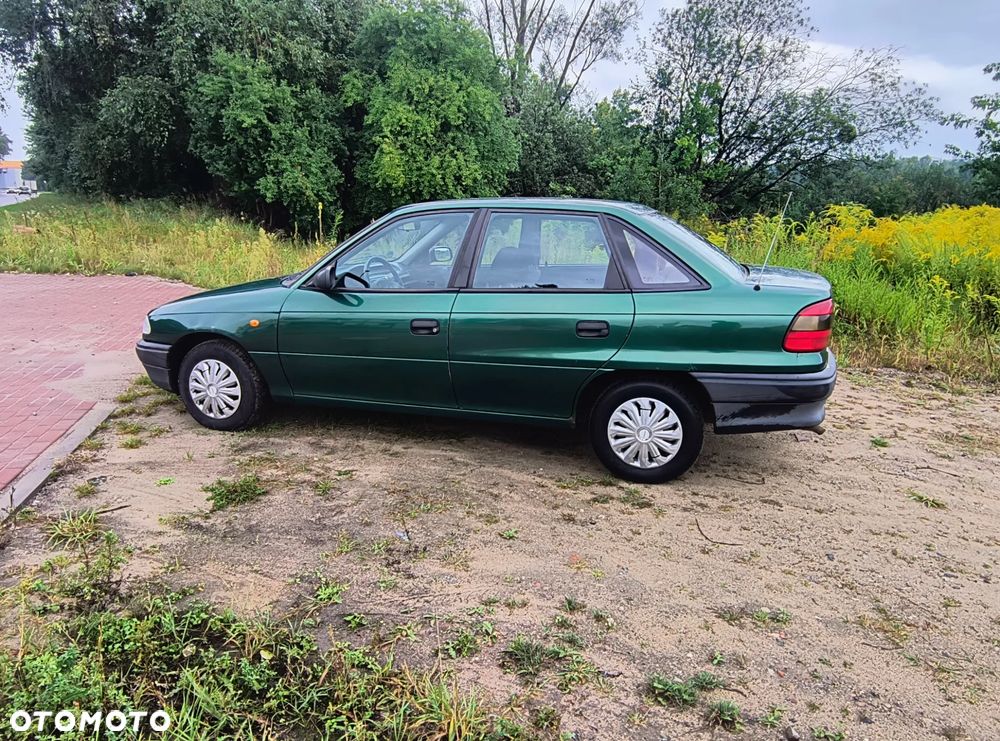 Opel Astra - 9