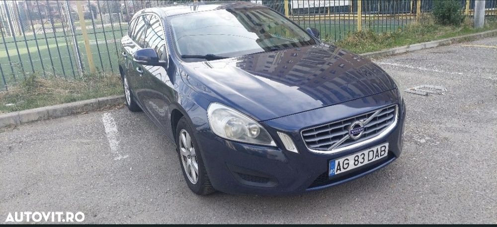 Volvo V60 DRIVe Start-Stop Momentum - 4