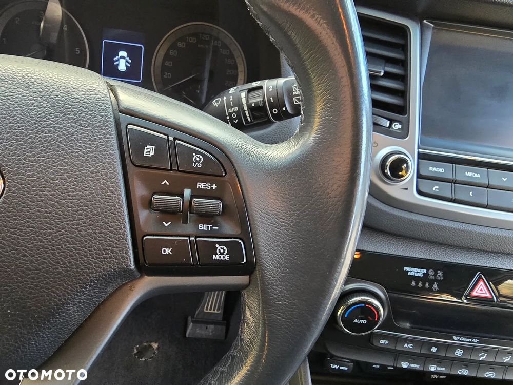 Hyundai Tucson ver-1-7-crdi-bluedrive-classic-2wd-dct - 11