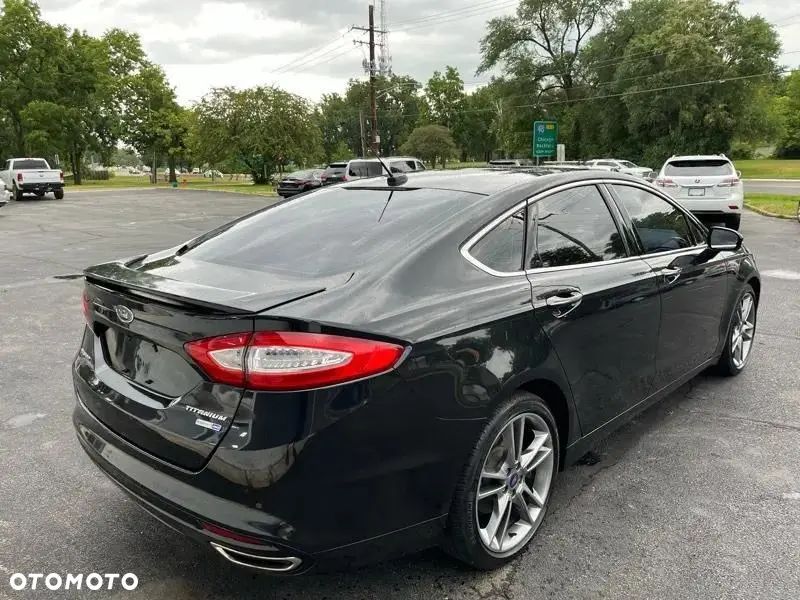 Ford Fusion - 6