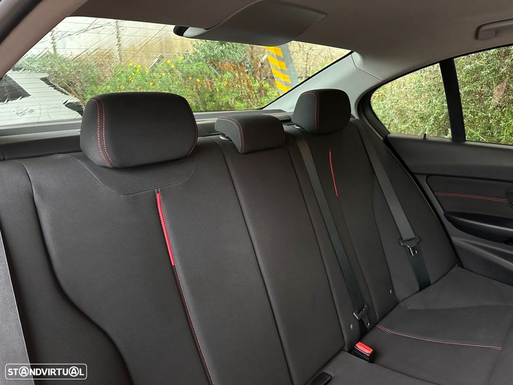 BMW 320 d Line Modern - 10