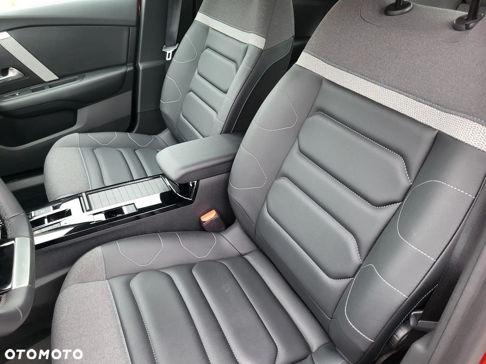 Citroën C4 PureTech 130 Stop&Start EAT8 PLUS - 13