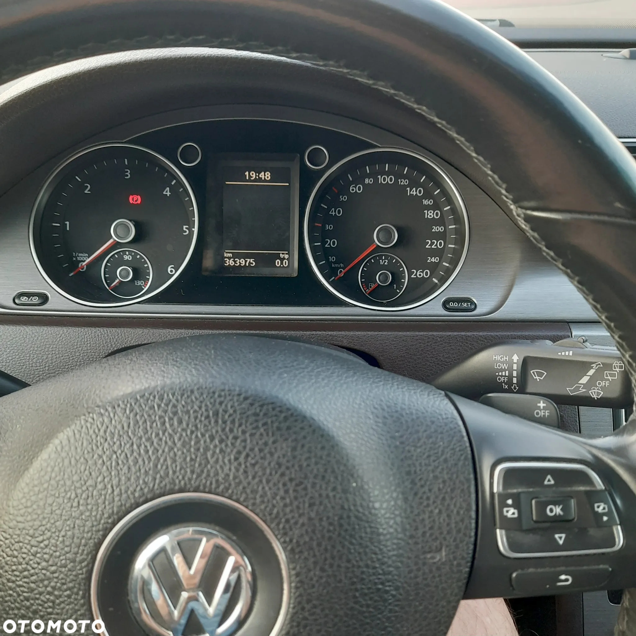 Volkswagen Passat 2.0 TDI Comfortline DSG - 9