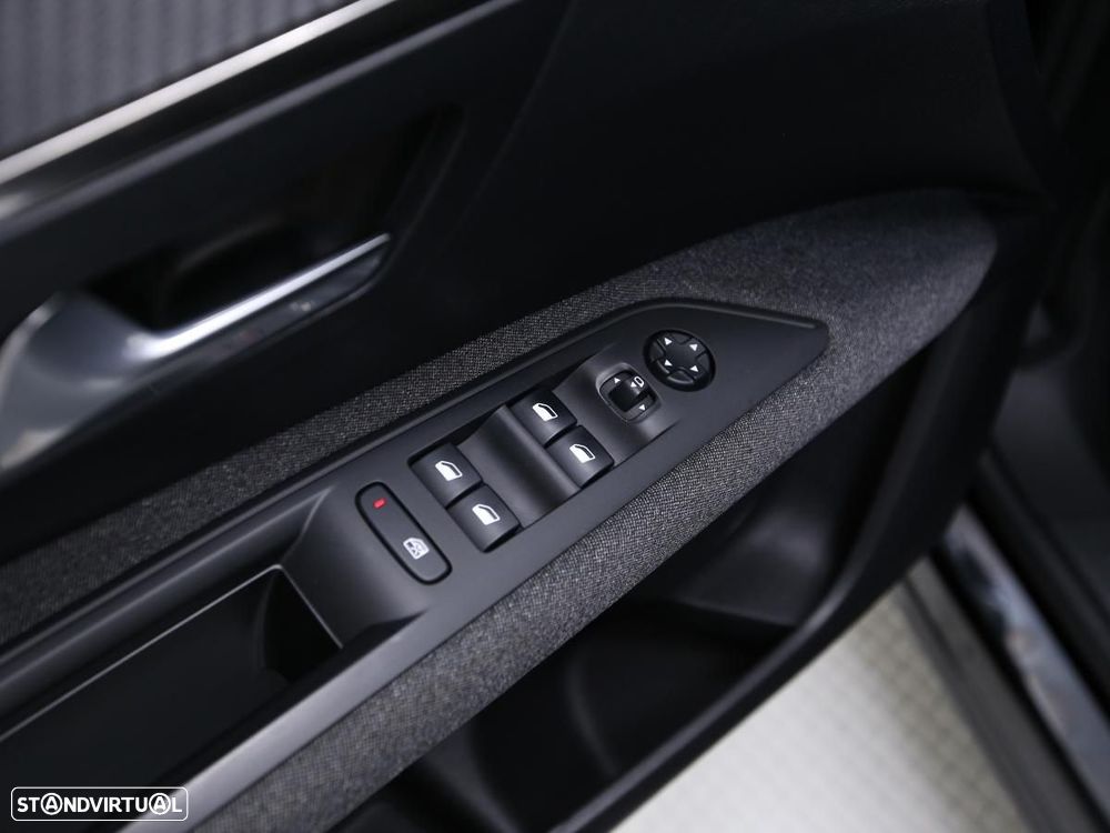 Peugeot 3008 1.5 BlueHDi Active - 17