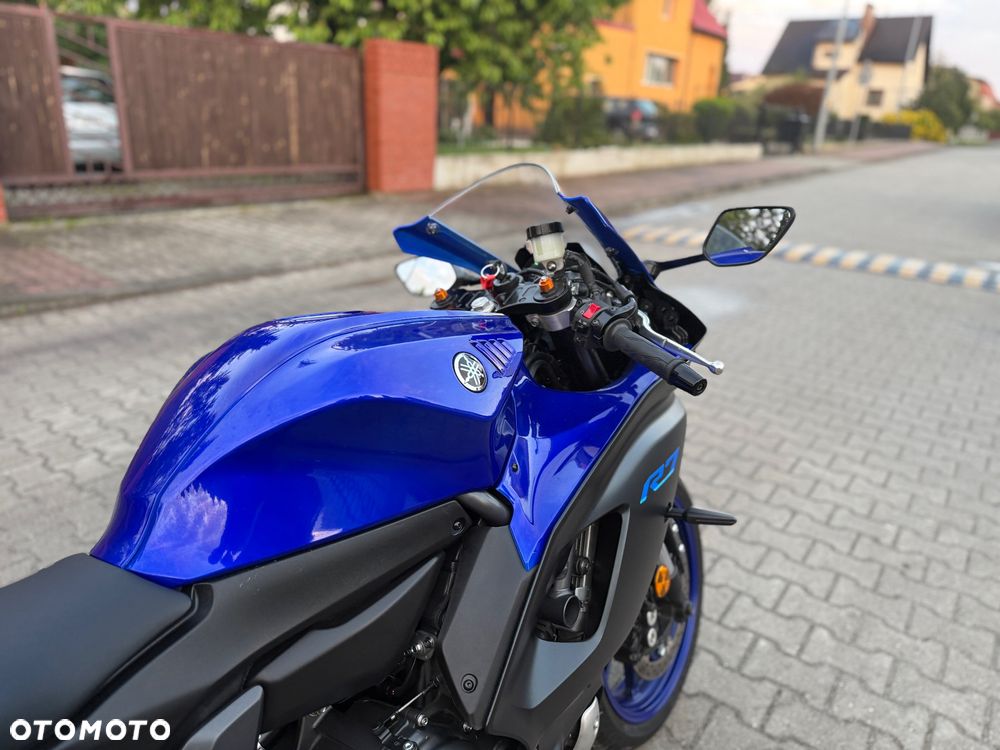 Yamaha R7 - 10