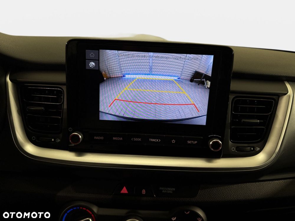 Kia Stonic - 24