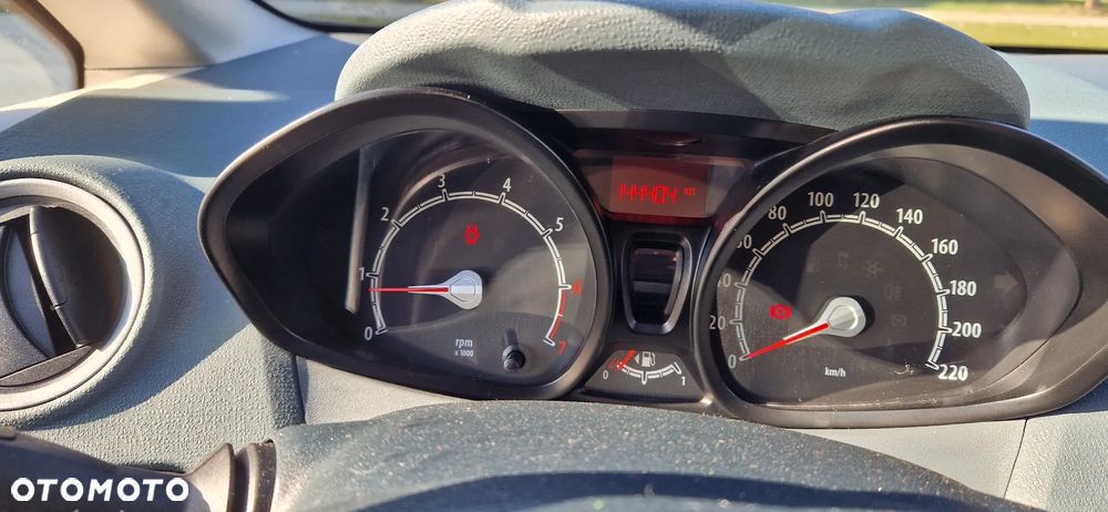 Ford Fiesta 1.25 Champions Edition - 8