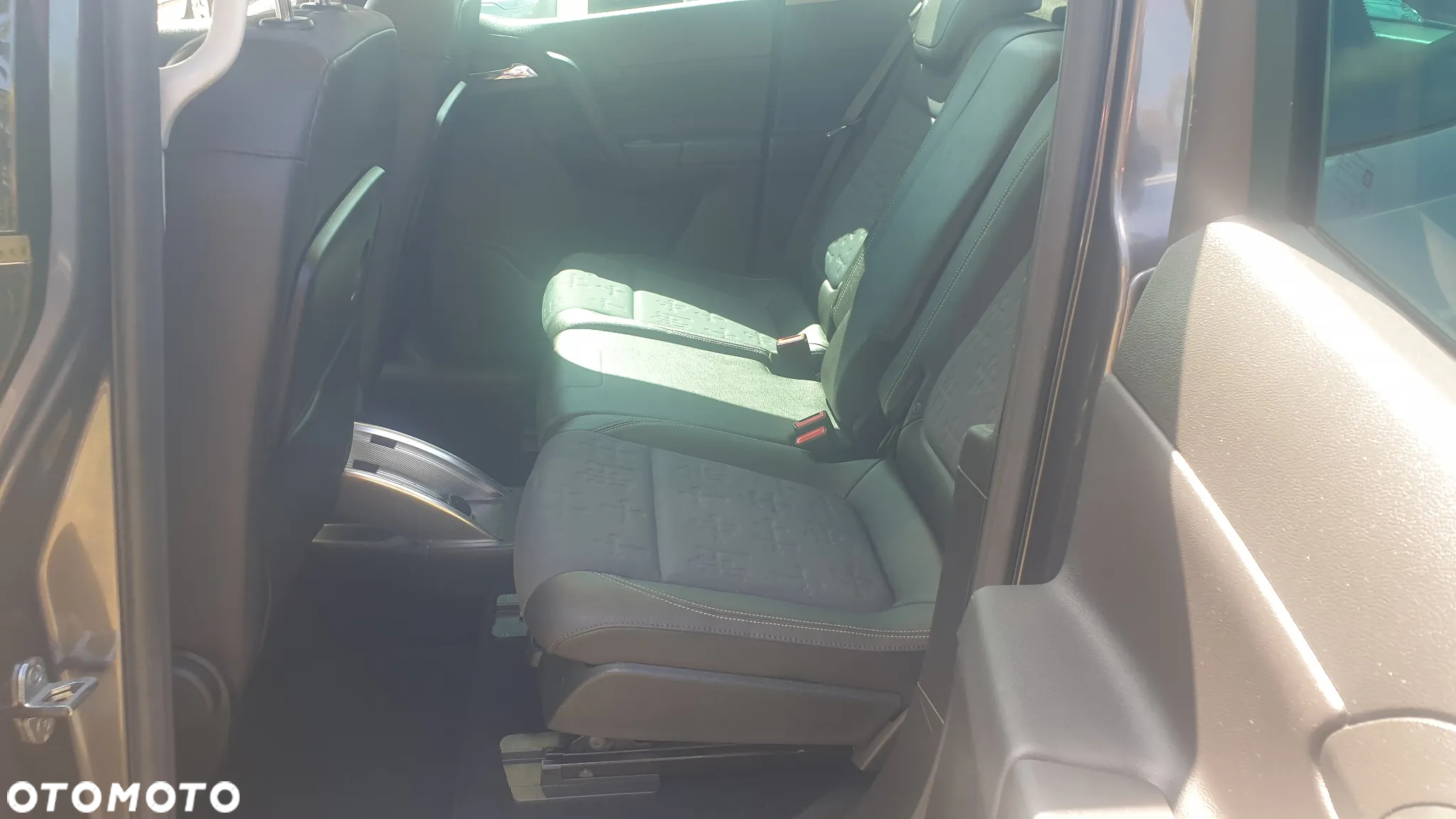 Opel Meriva - 10