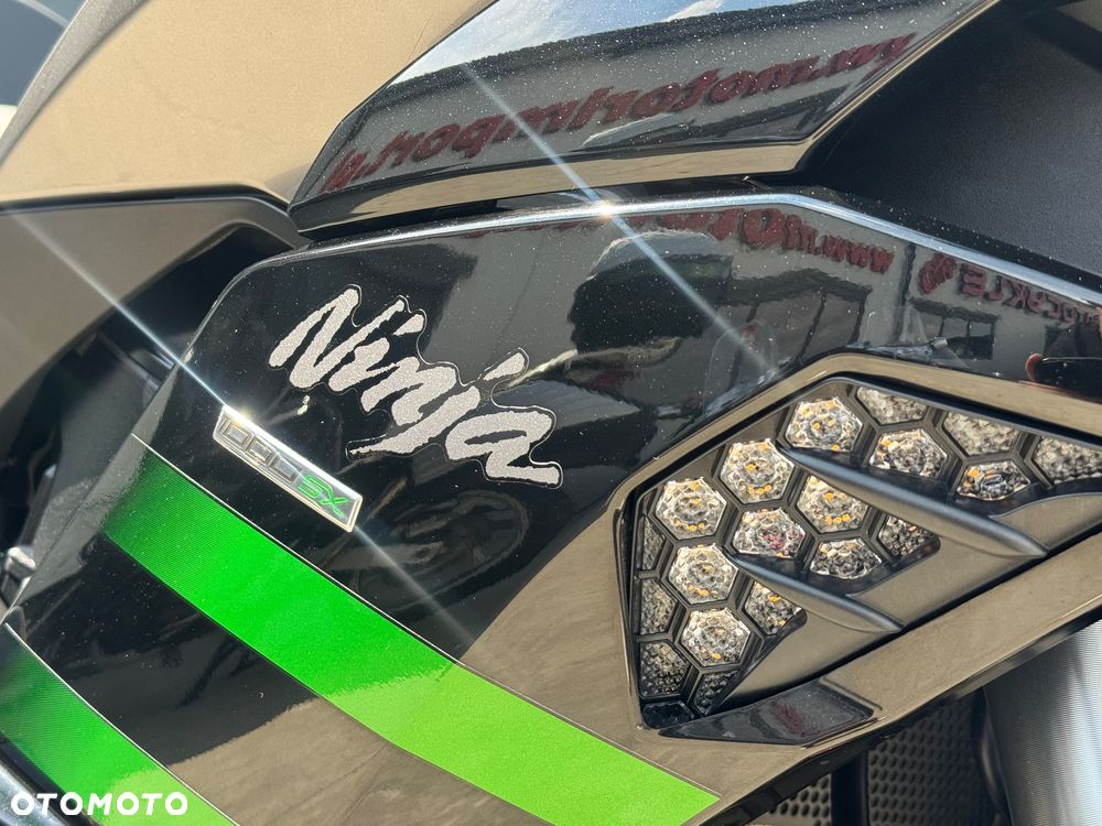 Kawasaki Ninja 1000 SX - 6