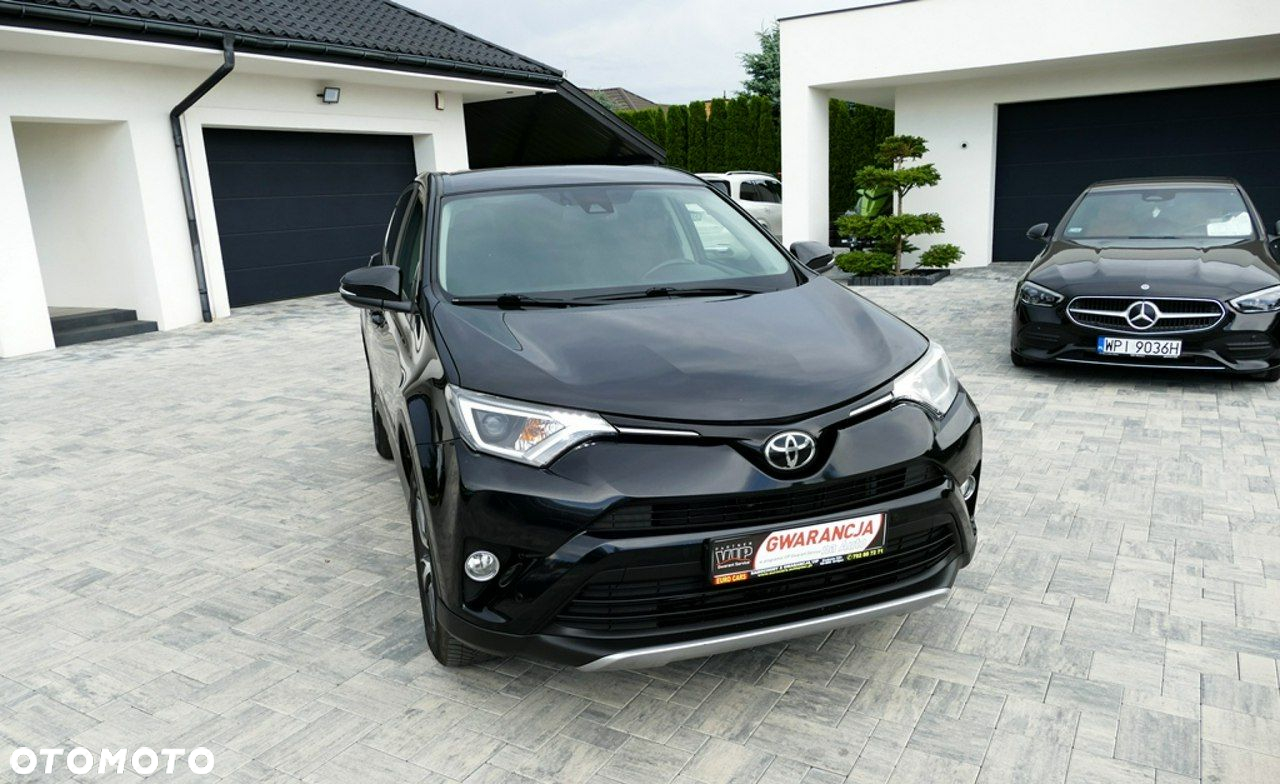 Toyota RAV4 - 18