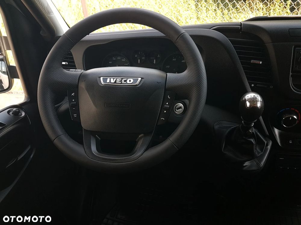 Iveco 70C18 WYWROTKA 3 STRONNA KIPER 4,0x2,2 BLIŹNIAKI 7 TON KLIMA HAK MANUAL 6-BIEGÓW - 20