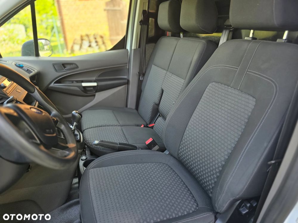 Ford Transit Connect - 21