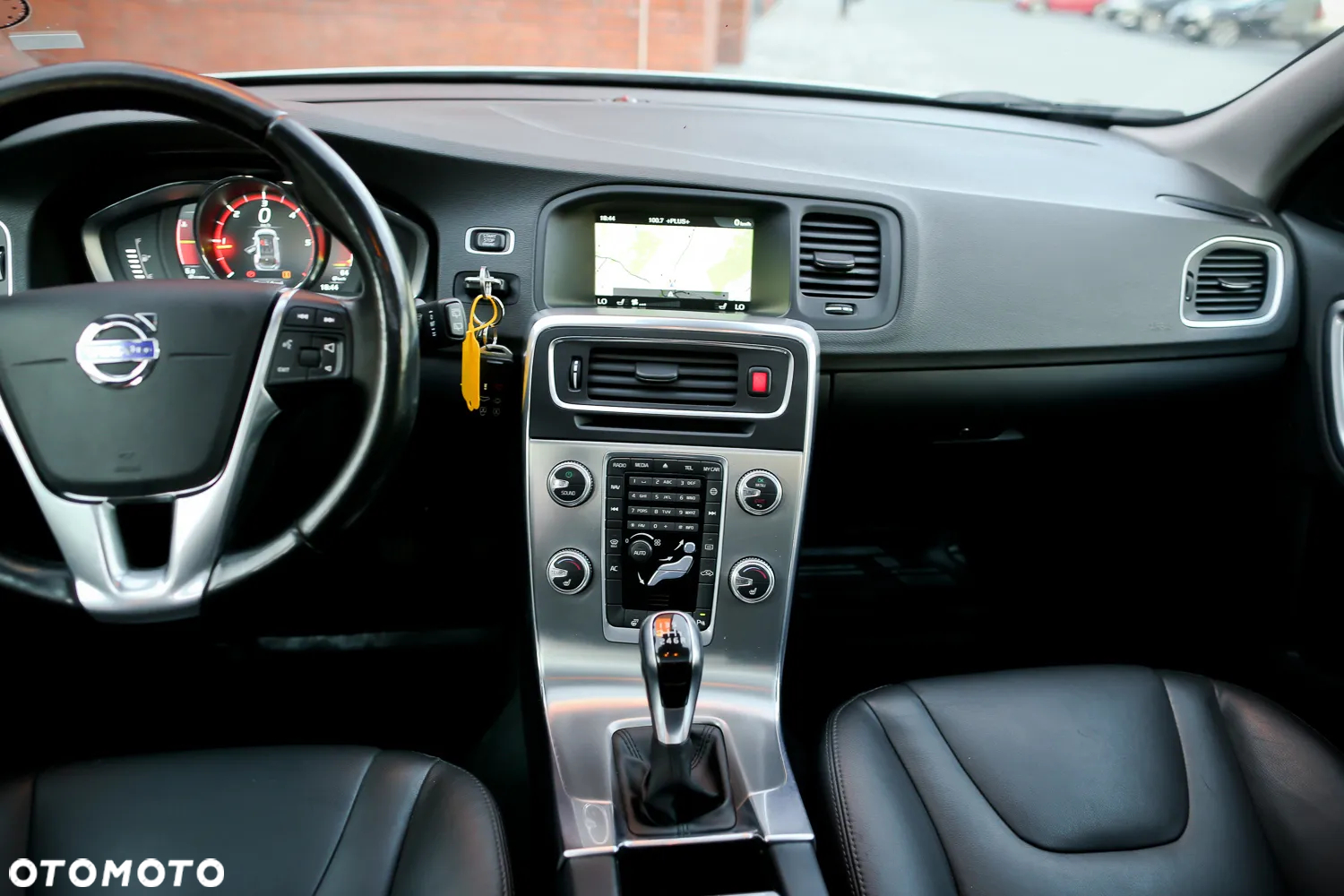 Volvo V60 Cross Country D4 Summum - 23