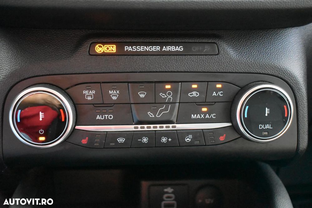 Ford Kuga 2.5 Duratec FWD FHEV Titanium - 14
