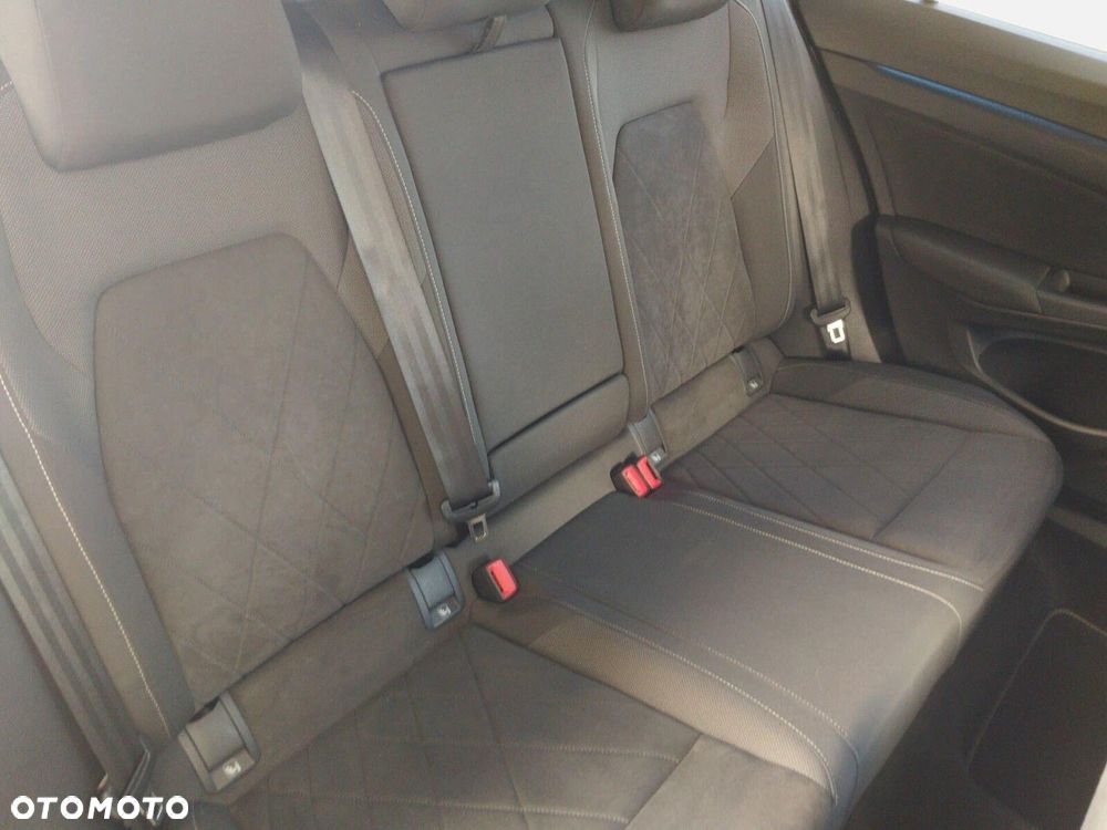 Volkswagen Golf Variant 2.0 TDI Life DSG - 22