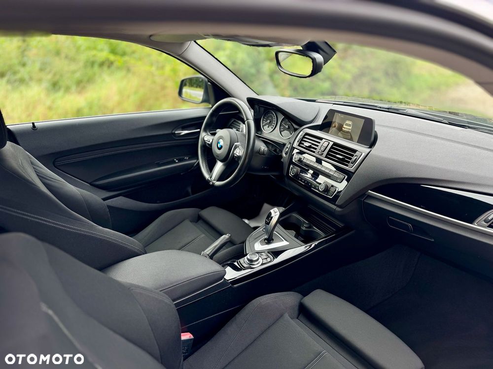 BMW Seria 2 218d Sport Line - 11