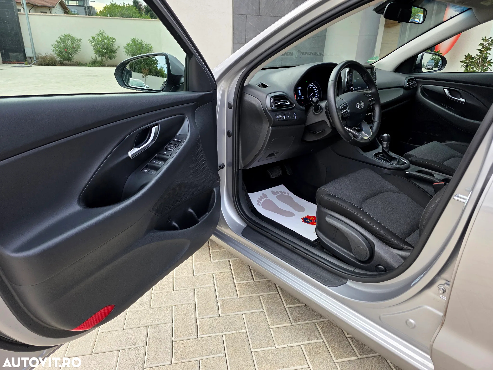 Hyundai i30 1.0 T-GDI 48V-Hybrid DCT Trend - 10